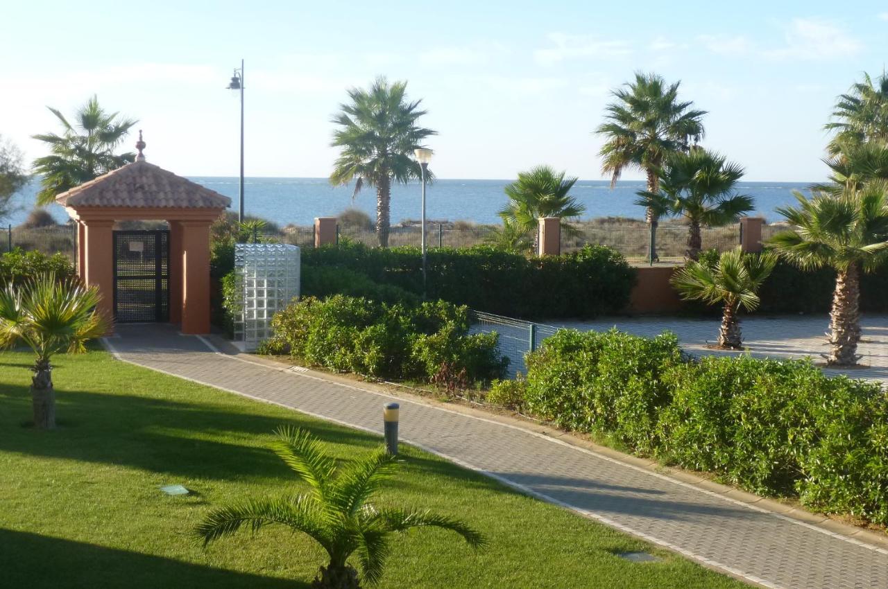 Urbanizacion Las Arenas Isla Canela Exterior foto