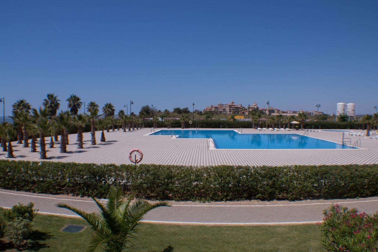 Urbanizacion Las Arenas Isla Canela Exterior foto