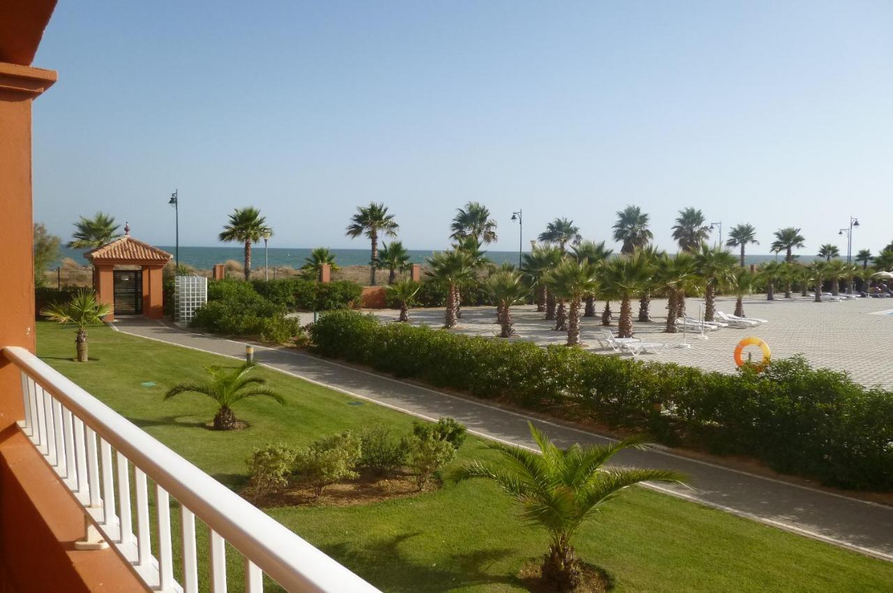 Urbanizacion Las Arenas Isla Canela Exterior foto